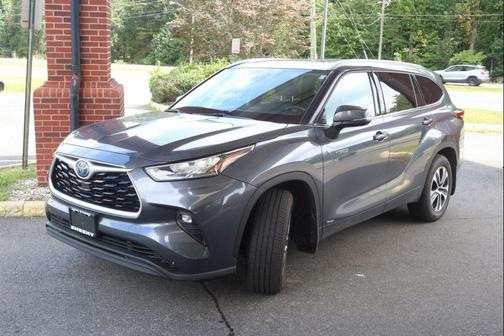 2020 Toyota Highlander Hybrid XLE