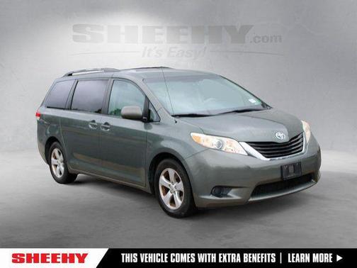 Cypress Pearl 2013 Toyota Sienna LE