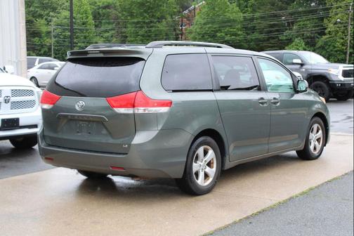 Cypress Pearl 2013 Toyota Sienna LE