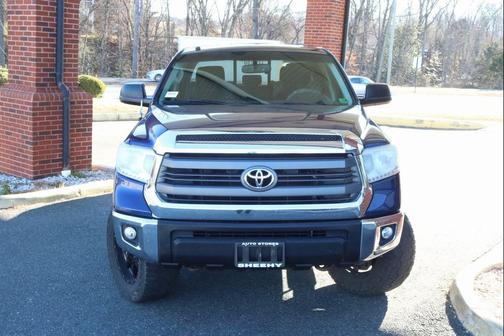 2015 Toyota Tundra SR5