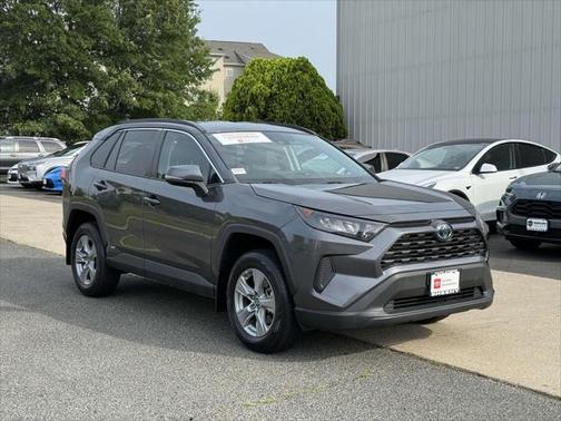 2022 Toyota RAV4 Hybrid LE