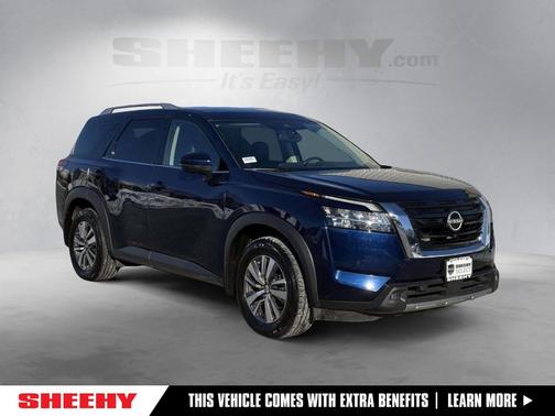 2022 Nissan Pathfinder SL 4WD