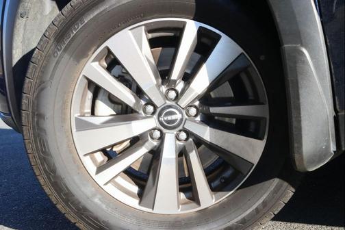 2022 Nissan Pathfinder SL 4WD