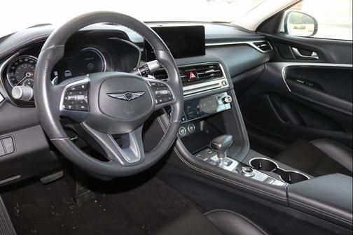 2024 Genesis G70 2.5T RWD