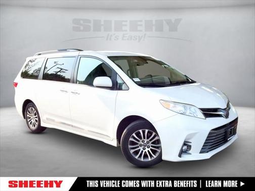 2019 Toyota Sienna XLE Premium