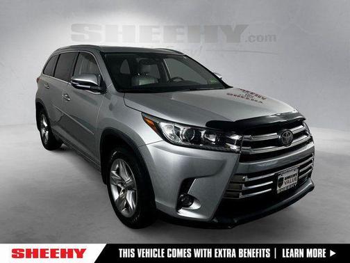 Celestial Silver Metallic 2017 Toyota Highlander Limited