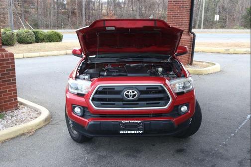 2016 Toyota Tacoma SR5