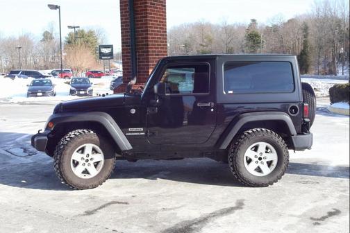 2017 Jeep Wrangler Sport