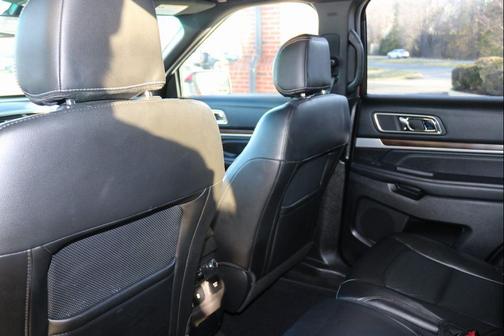 Ruby Red Metallic 2017 Ford Explorer Limited