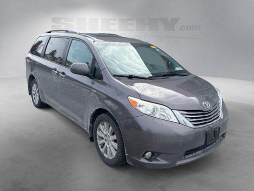 2016 Toyota Sienna XLE