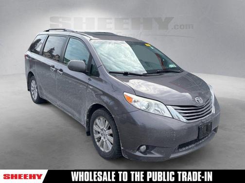 2016 Toyota Sienna XLE