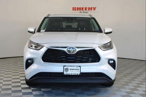 Wind Chill Pearl 2022 Toyota Highlander XLE