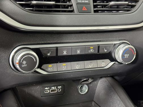 2022 Nissan Altima SR Intelligent AWD