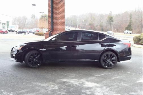 2022 Nissan Altima SR Intelligent AWD