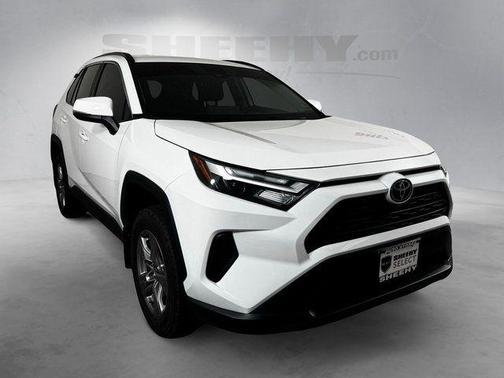 Ice Cap 2024 Toyota RAV4 XLE