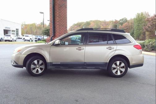 2010 Subaru Outback 3.6 R Limited