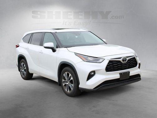 Wind Chill Pearl 2023 Toyota Highlander XLE