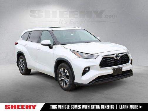 Wind Chill Pearl 2023 Toyota Highlander XLE