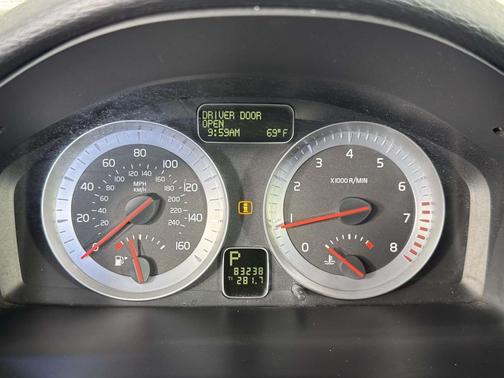 Electric Silver Metallic 2012 Volvo C70 T5