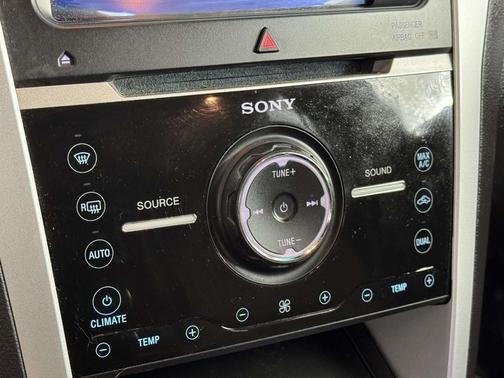 Deep Impact Blue Metallic 2013 Ford Explorer Limited