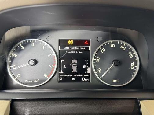 Mariana Black 2014 Land Rover LR4 Base