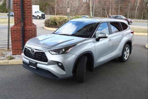 2023 Toyota Highlander LE