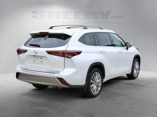 Wind Chill Pearl 2024 Toyota Highlander Platinum