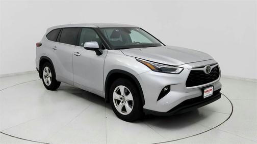 2024 Toyota Highlander LE