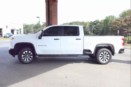 2024 Chevrolet Silverado 2500 Custom