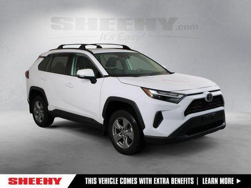 Ice Cap 2024 Toyota RAV4 XLE