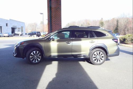 2023 Subaru Outback Touring XT