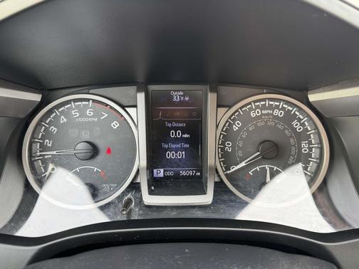 2016 Toyota Tacoma SR5