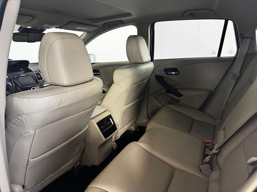 White Diamond Pearl 2017 Acura RDX Advance Package