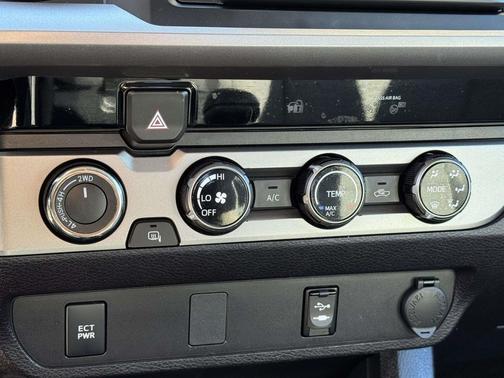 2018 Toyota Tacoma SR5