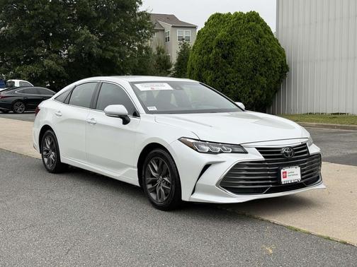 2022 Toyota Avalon XLE