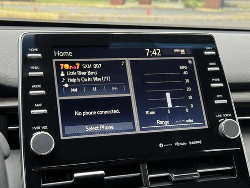 2022 Toyota Avalon XLE