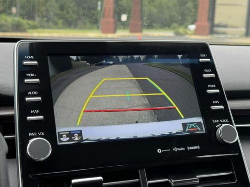 2022 Toyota Avalon XLE