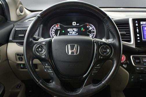 White Diamond Pearl 2017 Honda Pilot Elite