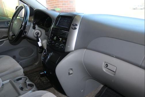 2008 Toyota Sienna LE