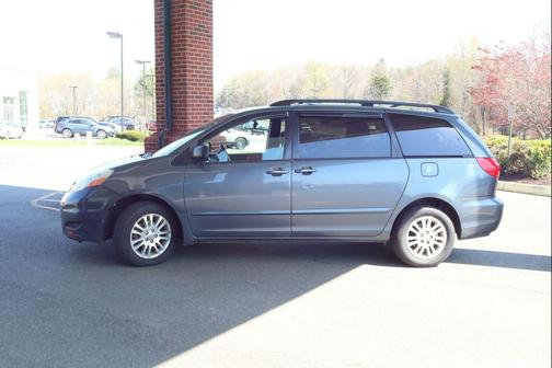 2008 Toyota Sienna LE