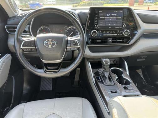 2022 Toyota Highlander Limited