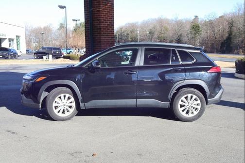 2023 Toyota Corolla Cross LE