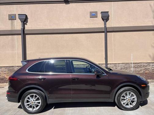 2016 Porsche Cayenne S