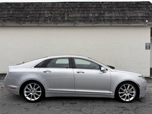 2015 Lincoln MKZ Hybrid Base