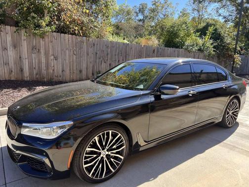 2019 BMW 750 I