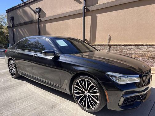 2019 BMW 750 I