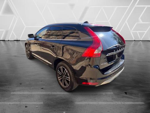 2017 Volvo XC60 T5 Dynamic