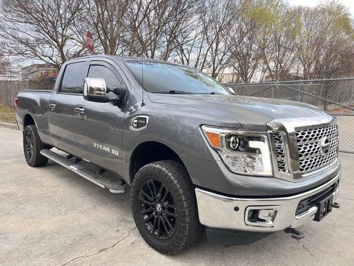 2017 Nissan Titan XD SL