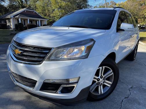 2017 Chevrolet Traverse 2LT
