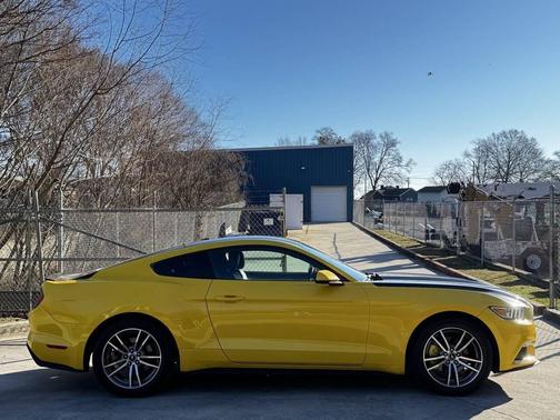 2017 Ford Mustang EcoBoost Premium